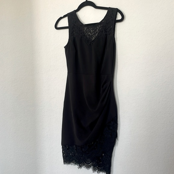 Gorgeous lace little black dress by J Roberts size Medium - Picture 1 of 6